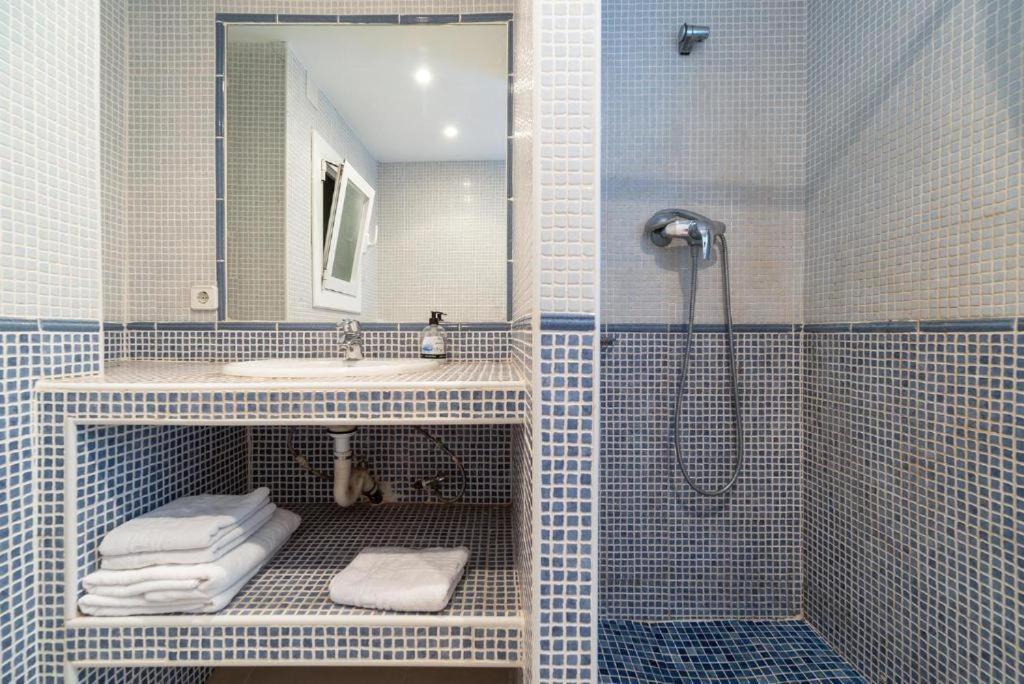 كاستيلديفيلس Apartamentos Denis المظهر الخارجي الصورة
