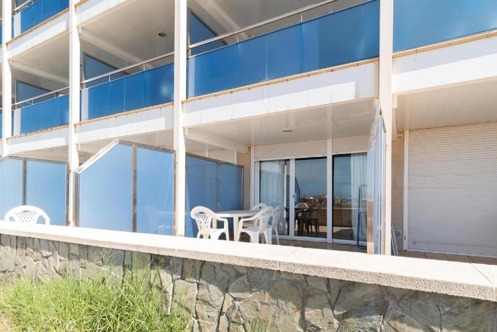 كاستيلديفيلس Apartamentos Denis المظهر الخارجي الصورة