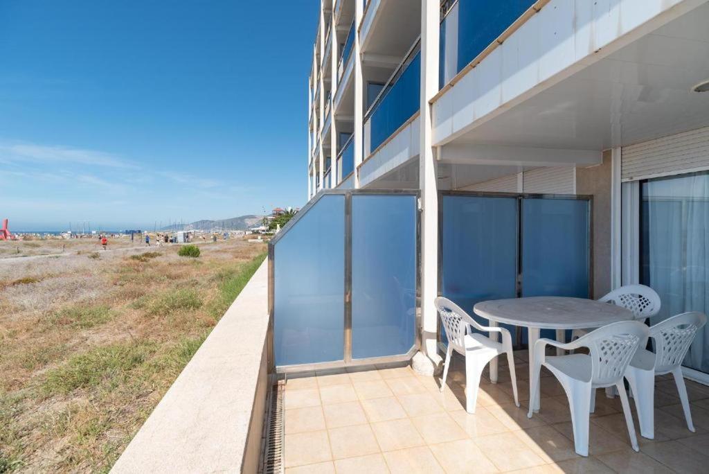 كاستيلديفيلس Apartamentos Denis المظهر الخارجي الصورة