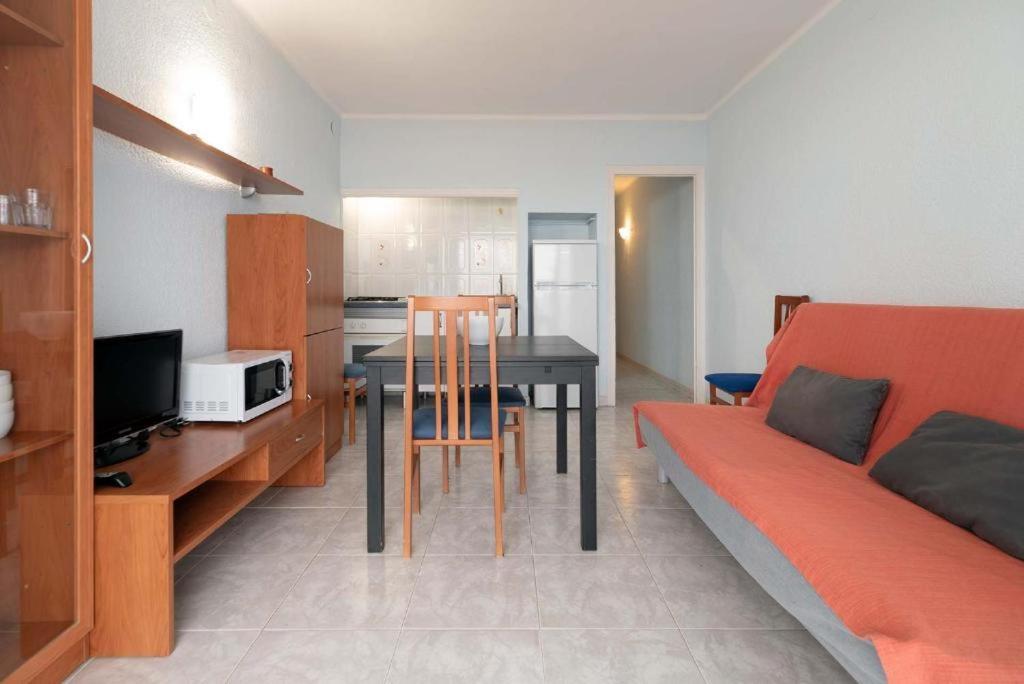 كاستيلديفيلس Apartamentos Denis المظهر الخارجي الصورة